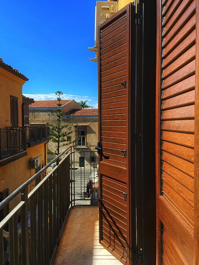 La Casa Di Serafina Santo Stefano di Camastra Buitenkant foto